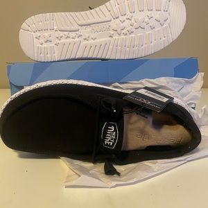 NWT and box Black Heydude Wendy Slub Canvas